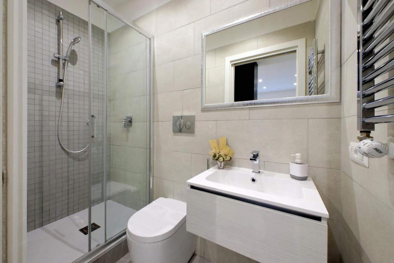 Druso Dream Apartment Colosseo Rome Exterior photo