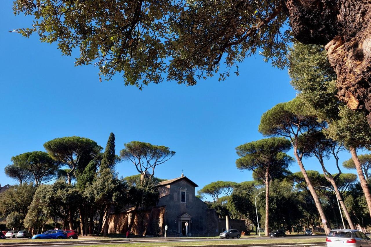 Druso Dream Apartment Colosseo Rome Exterior photo